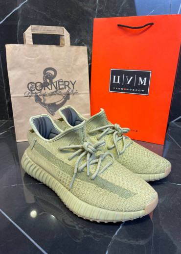 Yeezy 350 V2 Sulfur