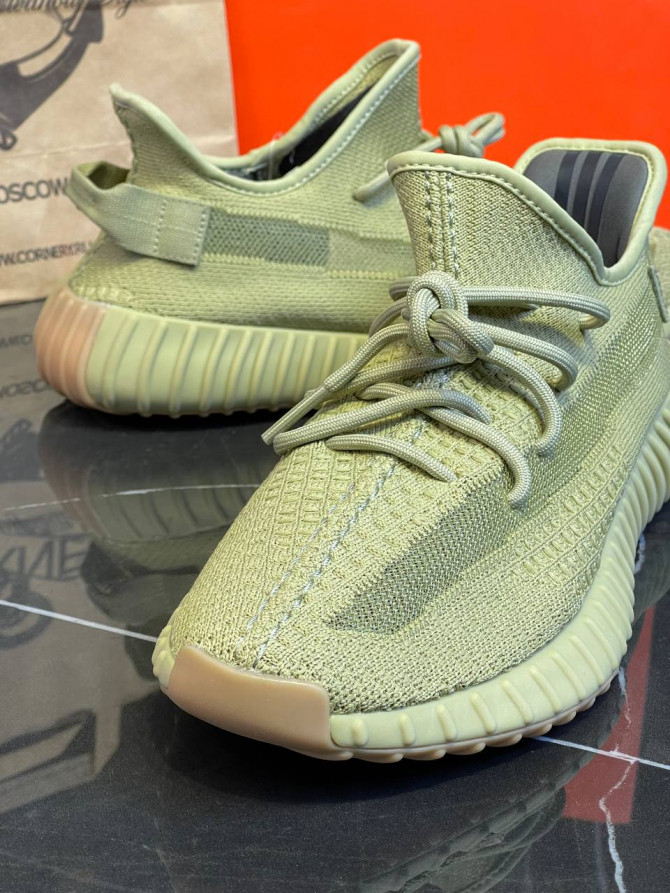 Yeezy 350 V2 Sulfur — изображение 7