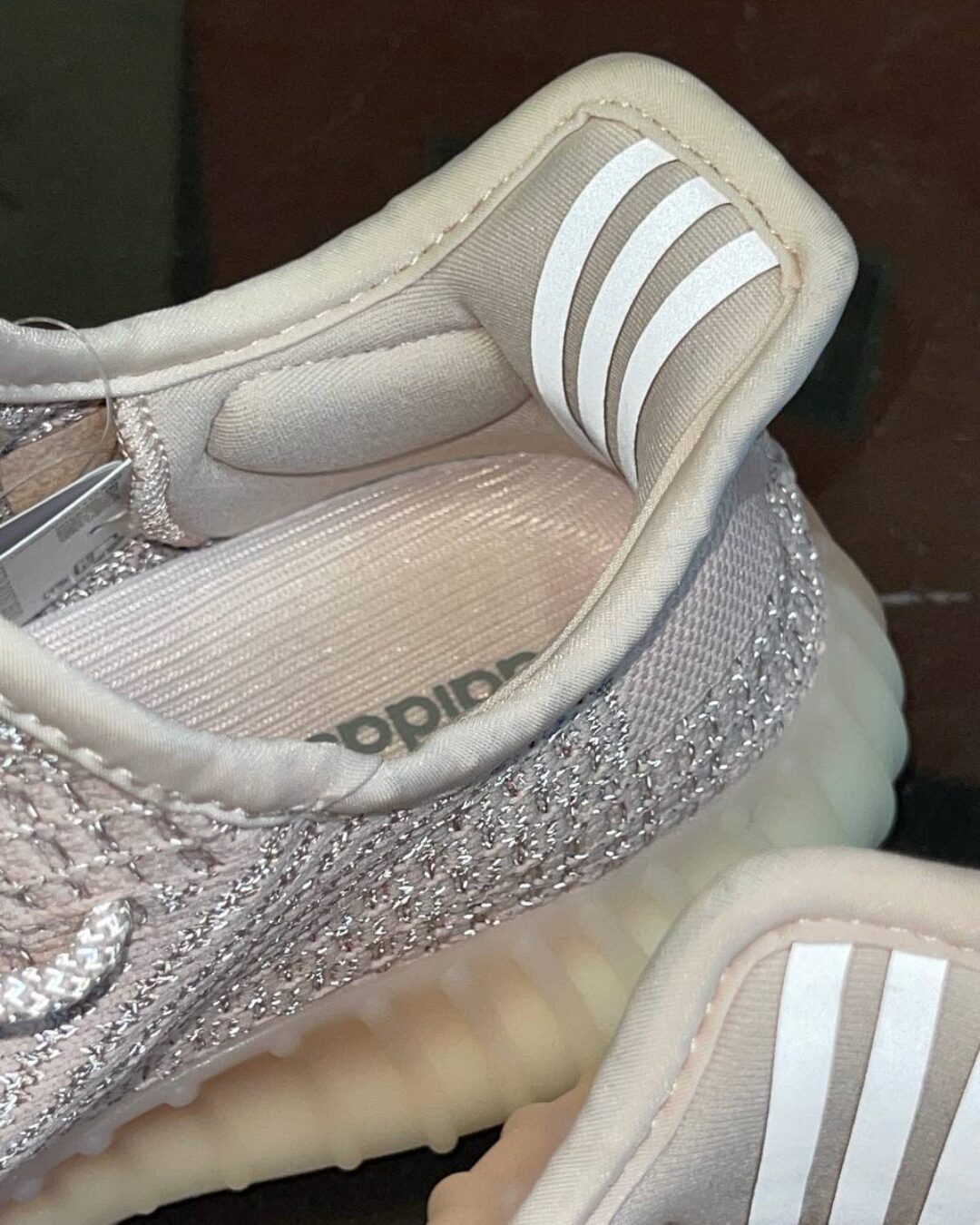 Yeezy 350 V2 Synth Reflective — изображение 4
