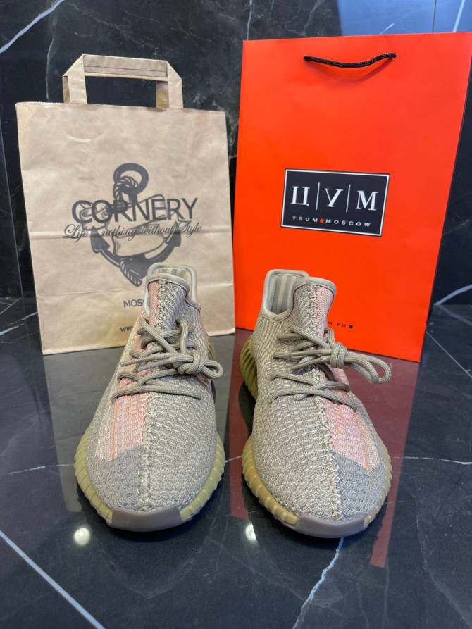 Yeezy 350 V2 Camel Grey — изображение 2