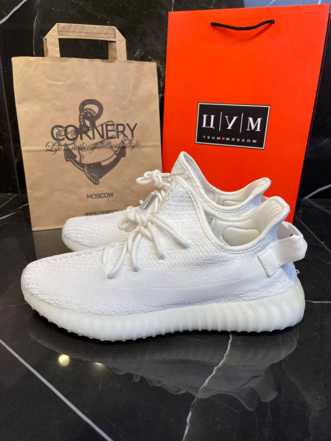 Yeezy 350 V2 Cream White / Triple White — изображение 3