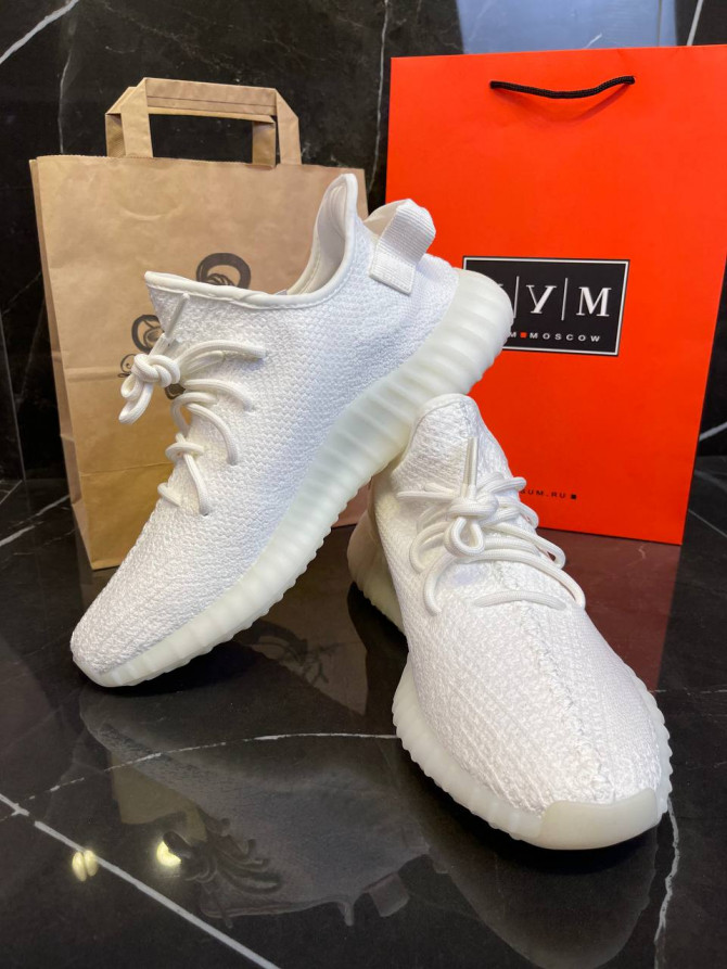 Yeezy 350 V2 Cream White / Triple White — изображение 4