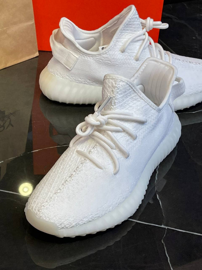 Yeezy 350 V2 Cream White / Triple White — изображение 7