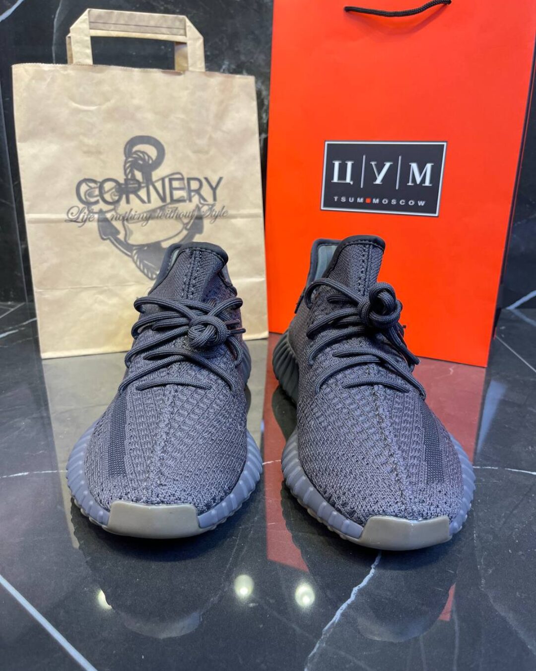 Yeezy 350 V2 Cinder Non-Reflective — изображение 2