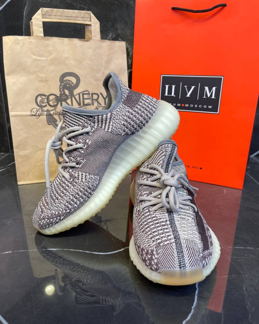 Yeezy 350 V2 Zyon — изображение 2