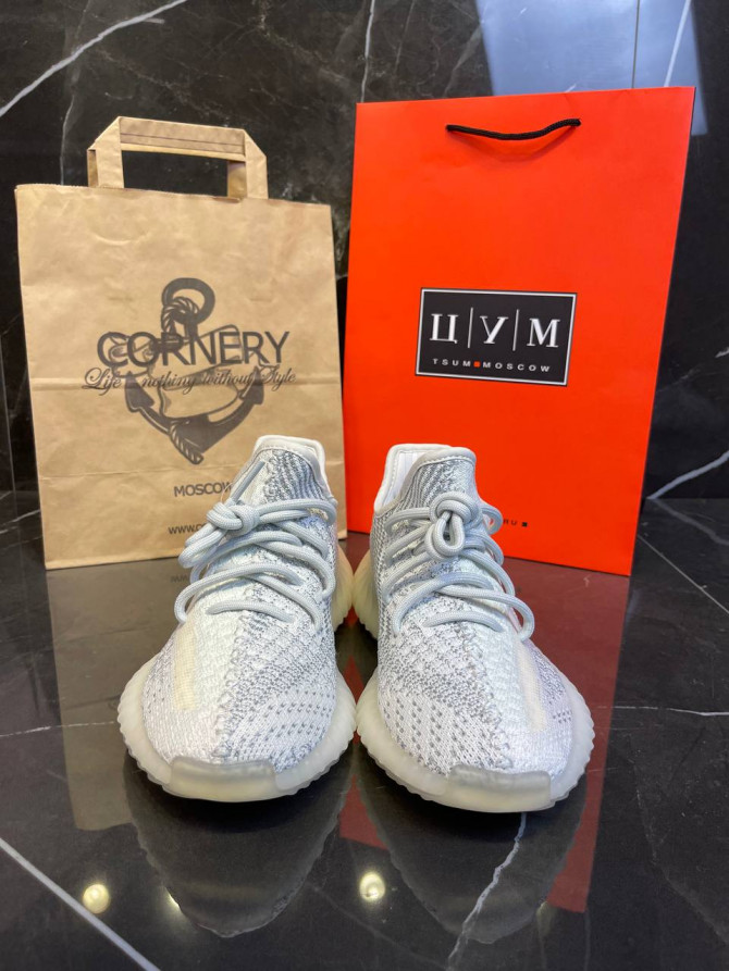 Yeezy 350 V2 Cloud White — изображение 2