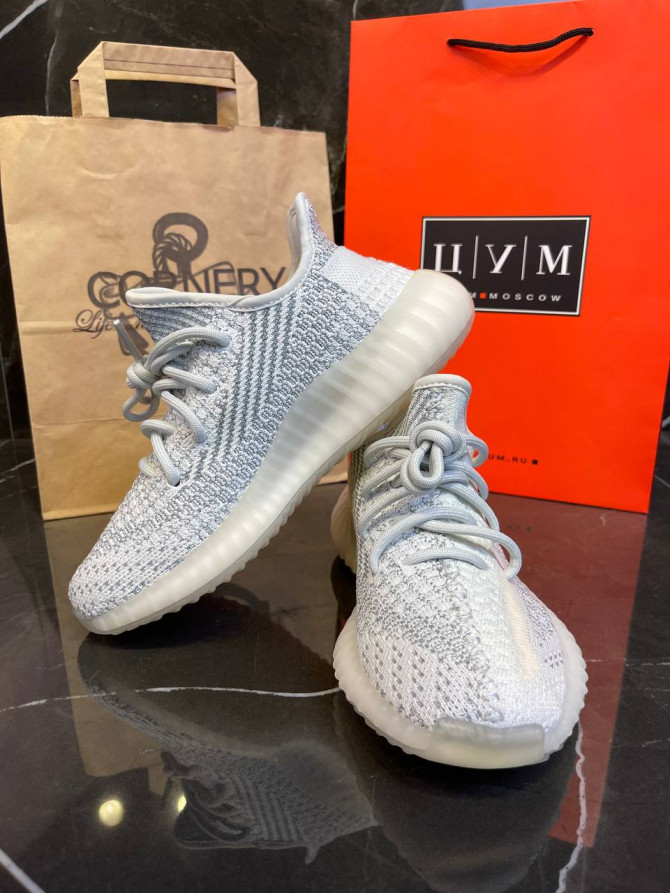 Yeezy 350 V2 Cloud White — изображение 5