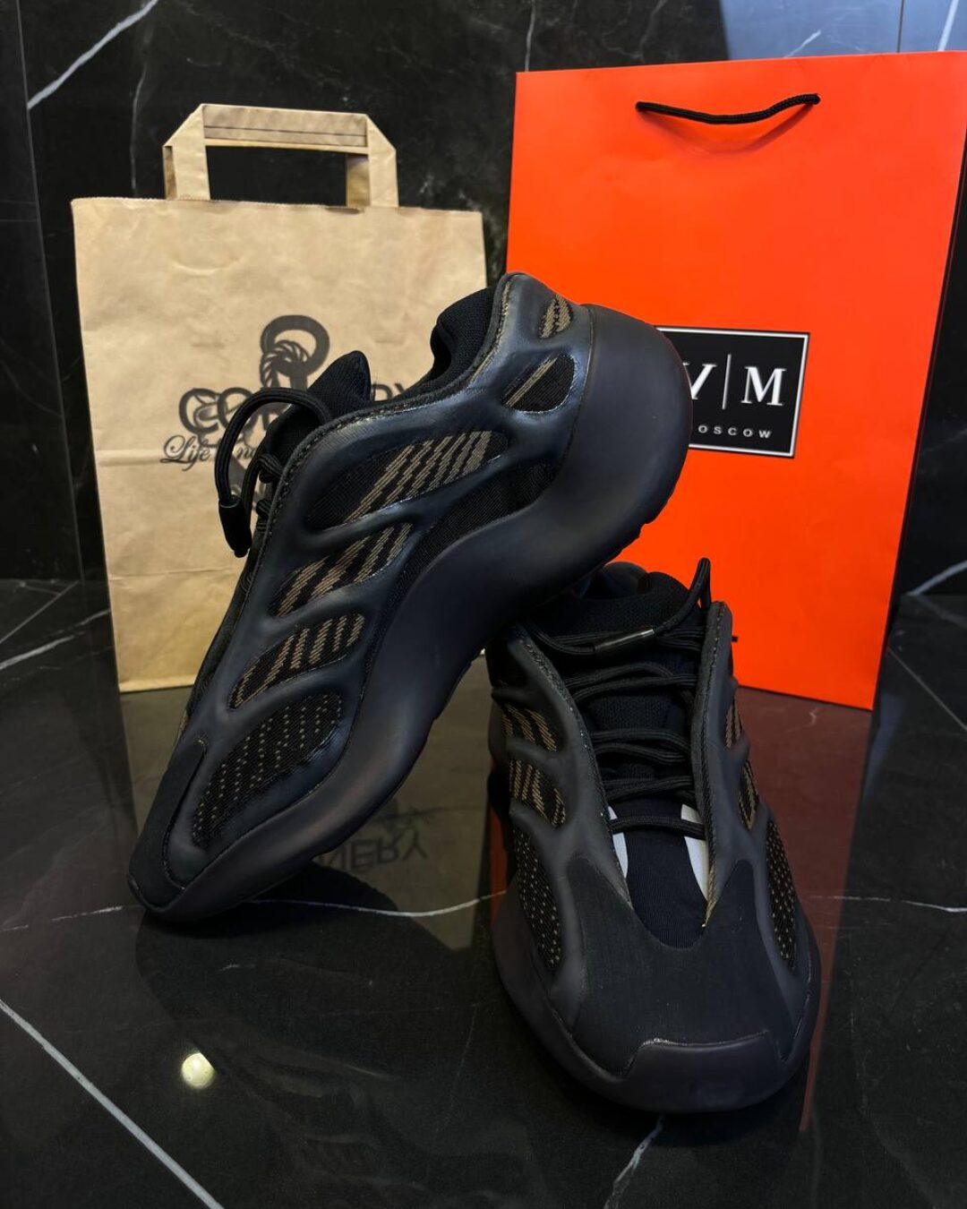 Yeezy 700 V3 Clabro (дисконт) — изображение 4