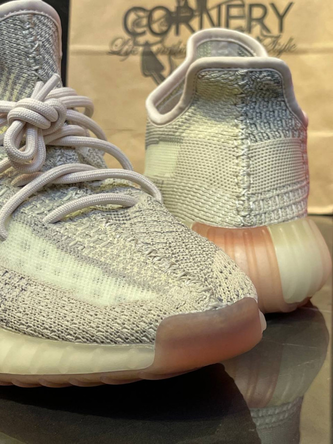 Yeezy 350 V2 Citrin — изображение 8