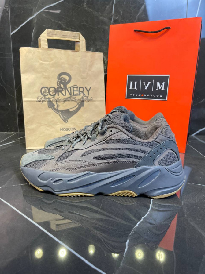 Yeezy  700 V2 Geode — изображение 3