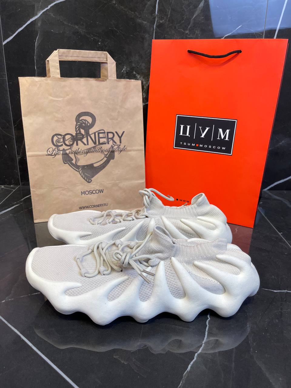 Yeezy 450 Clowht — фото 3