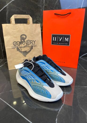 Adidas Yeezy 700 Arzareth
