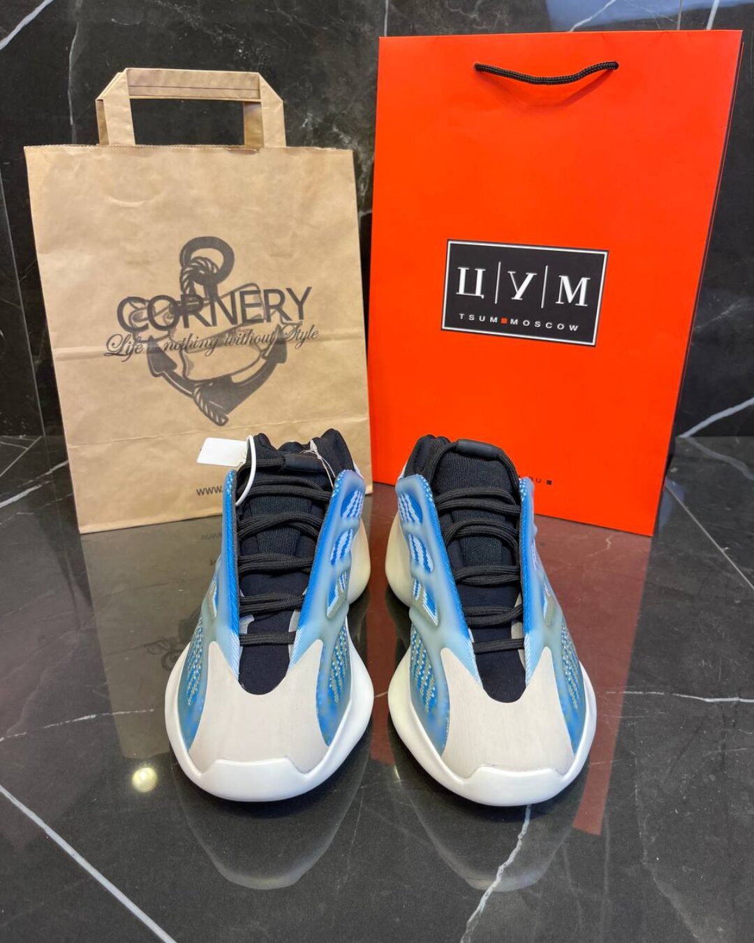 Adidas Yeezy 700 Arzareth — изображение 3