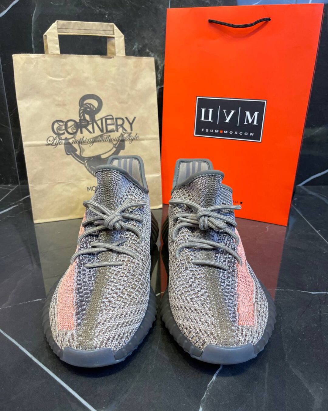 Yeezy 350 V2 "Ash Stone" — изображение 2