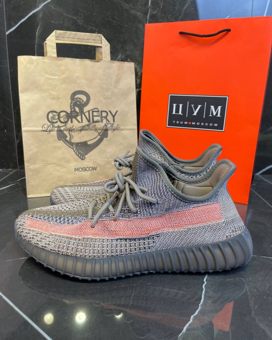 Yeezy 350 V2 "Ash Stone" — изображение 3