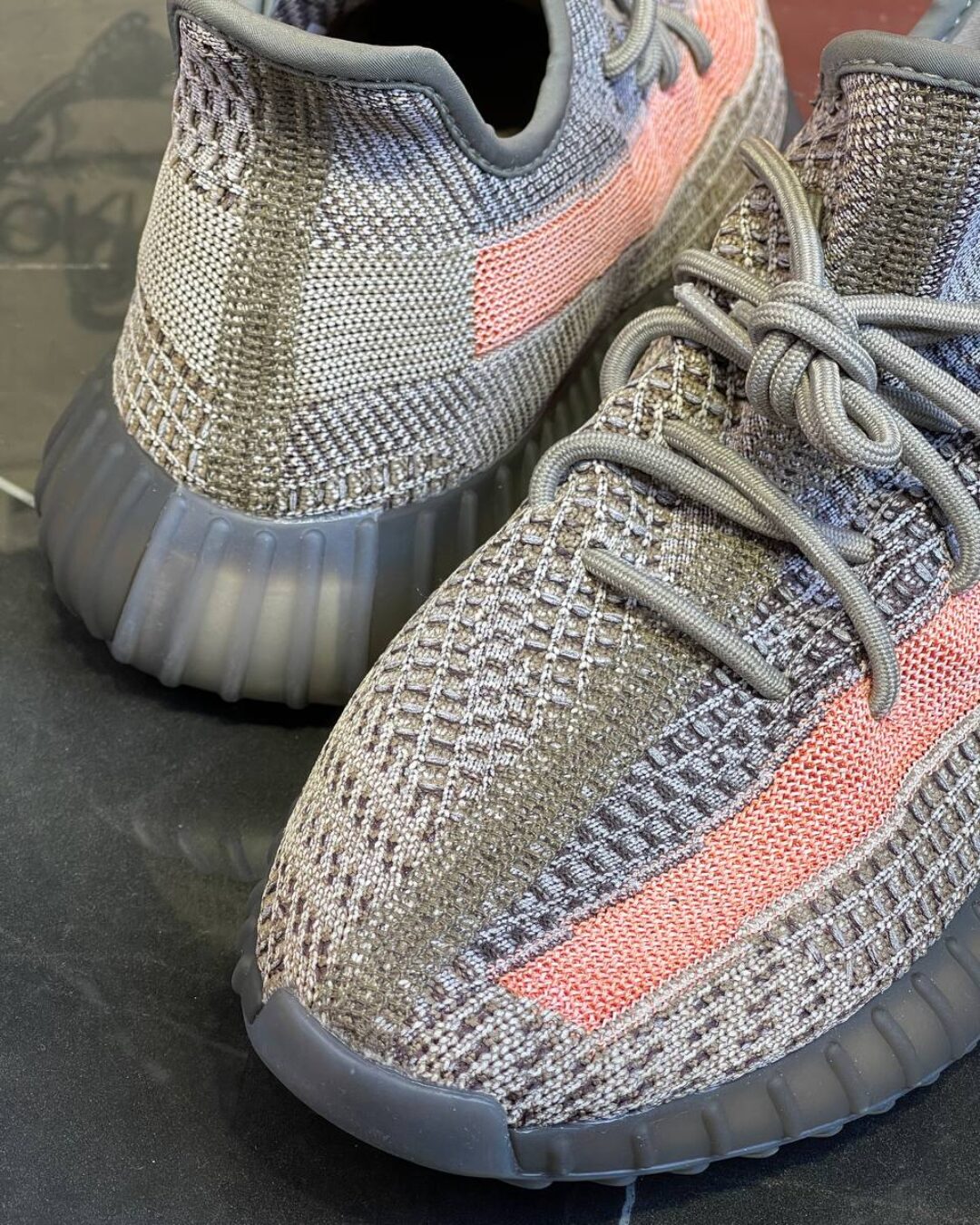 Yeezy 350 V2 "Ash Stone" — изображение 7