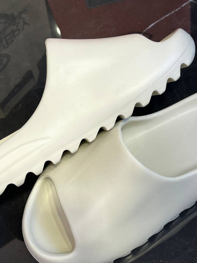 Yeezy Slide “Bone” — изображение 5
