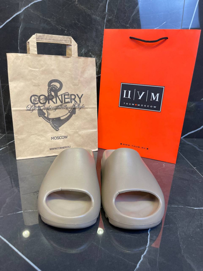 Yeezy Slide "Сore" — изображение 4