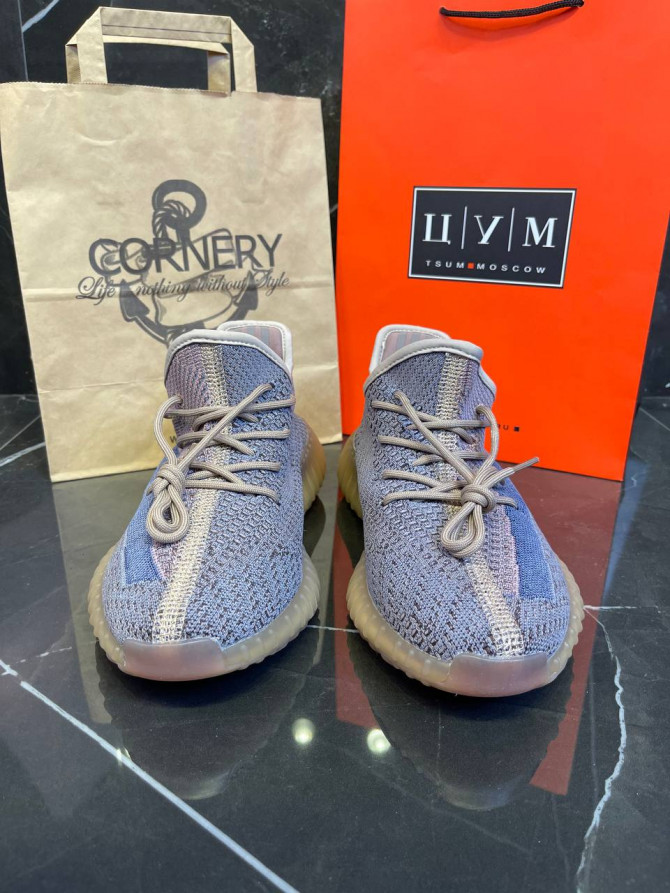 Yeezy 350 V2 Fade — изображение 3