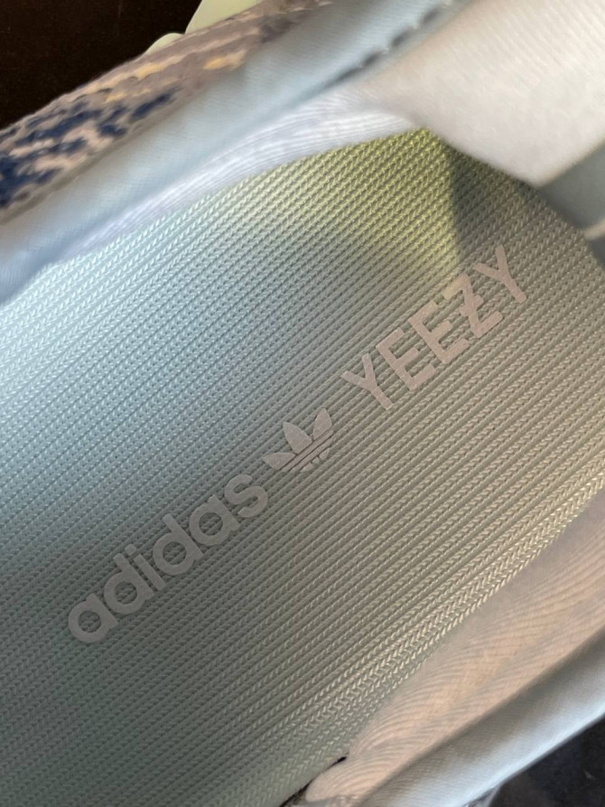 Yeezy 350 V2 Mx Blue — изображение 7