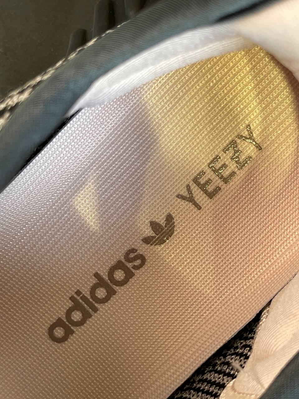 Yeezy 350 V2 Yecheil — фото 7