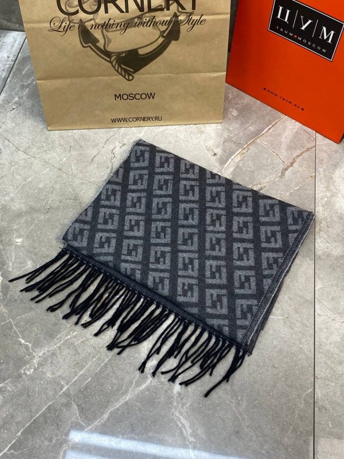 Шарф Fendi