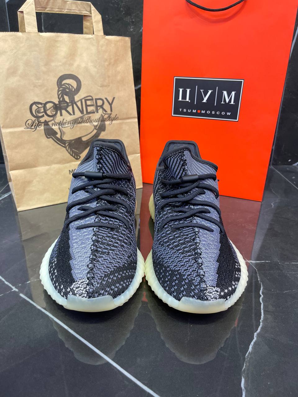 Yeezy 350 Carbon — фото 3