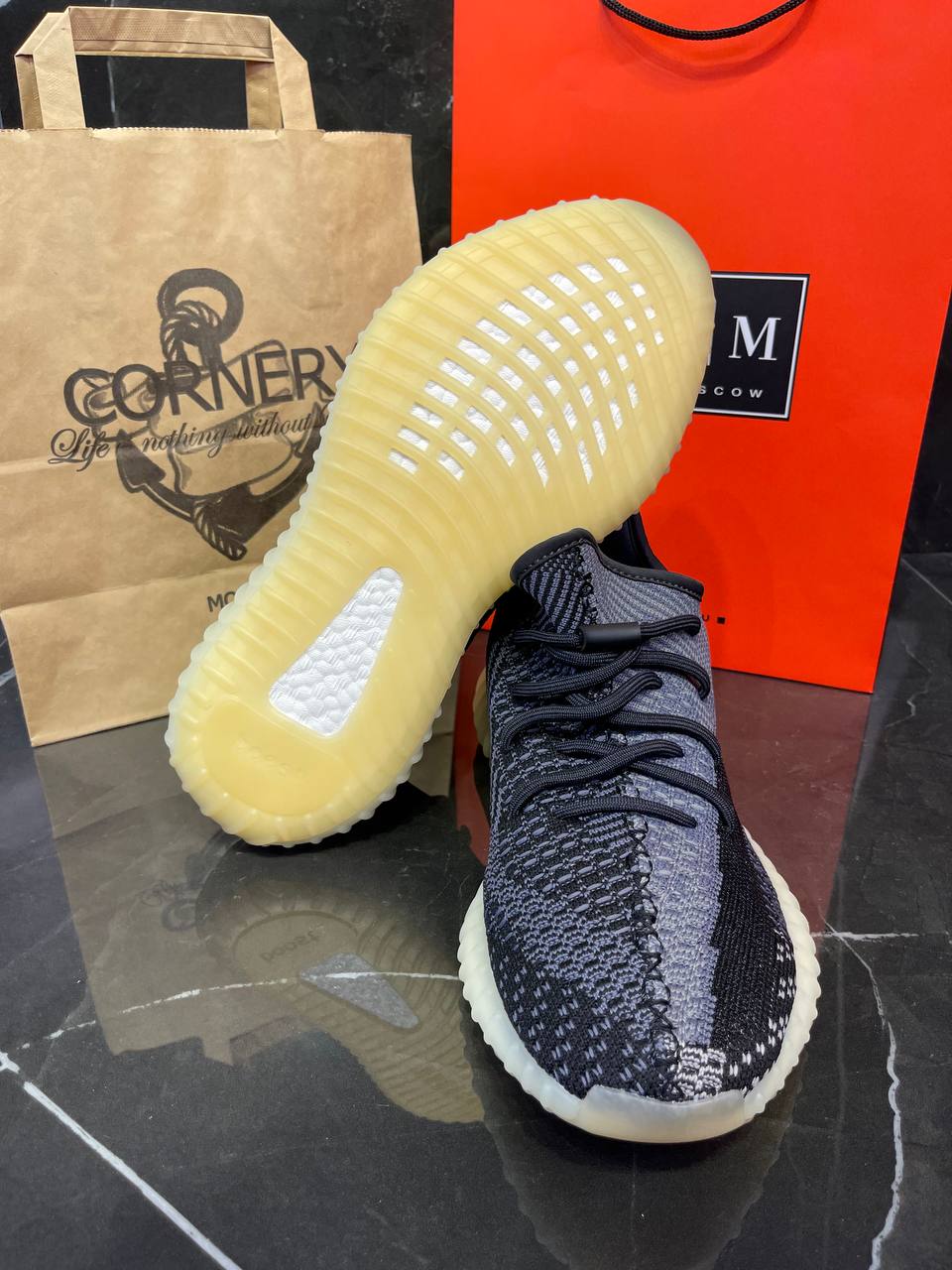 Yeezy 350 Carbon — фото 5