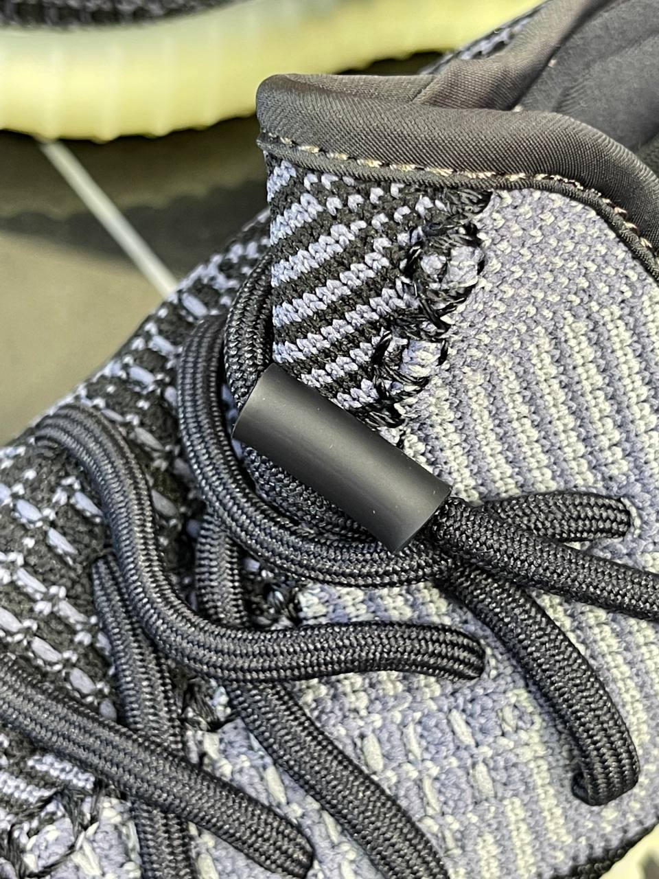 Yeezy 350 Carbon — фото 7