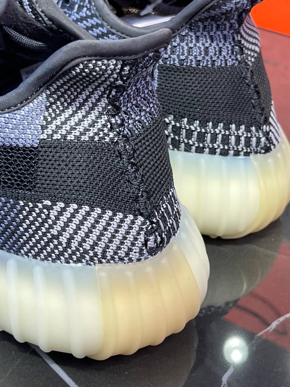 Yeezy 350 Carbon — фото 8