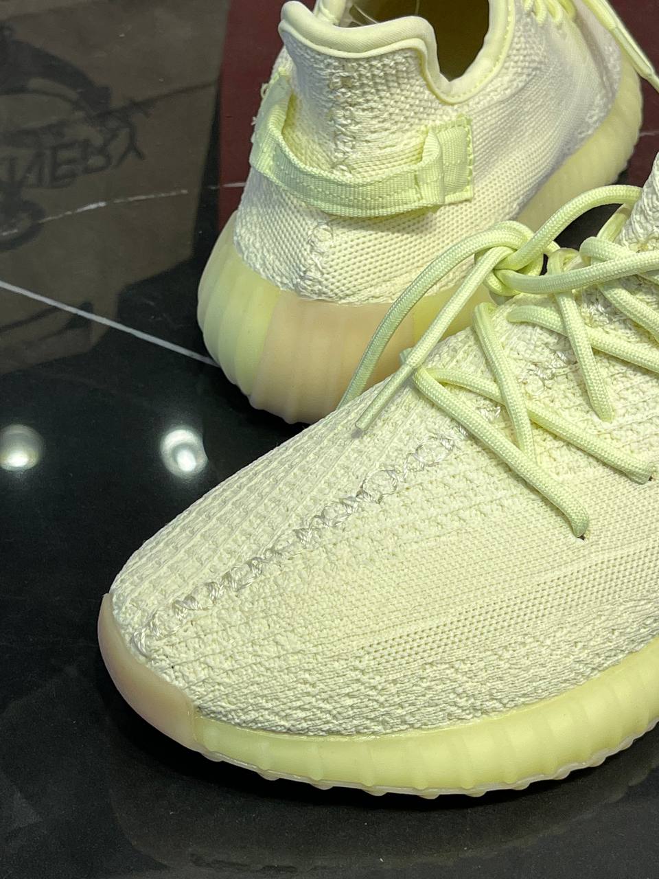 Yeezy 350 V2 Butter — фото 6