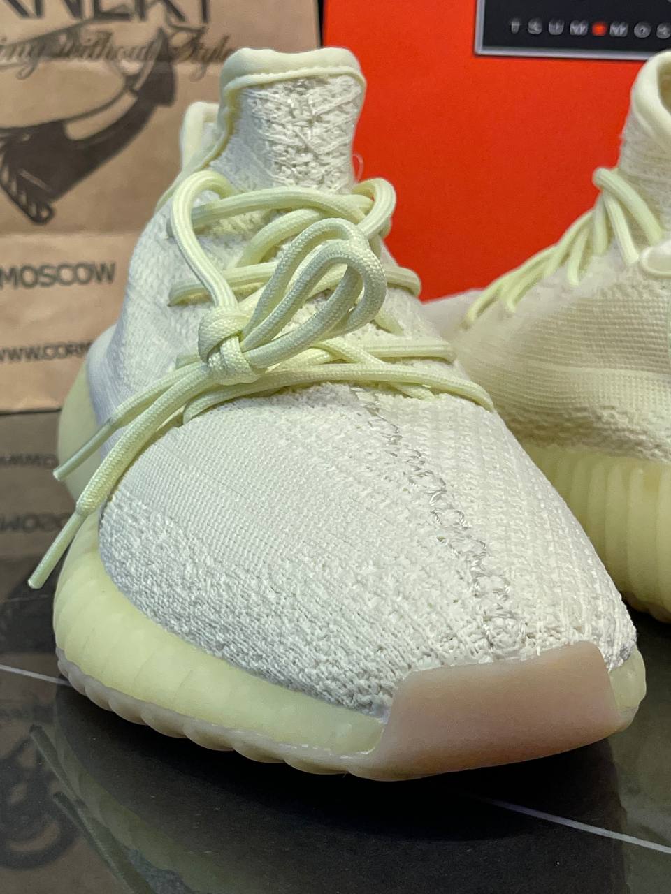 Yeezy 350 V2 Butter — фото 8
