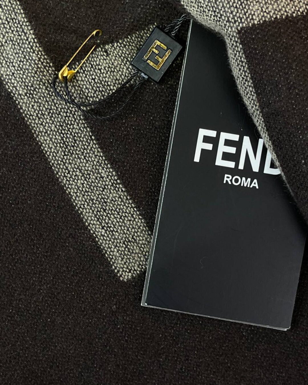 Шарф Fendi — изображение 6