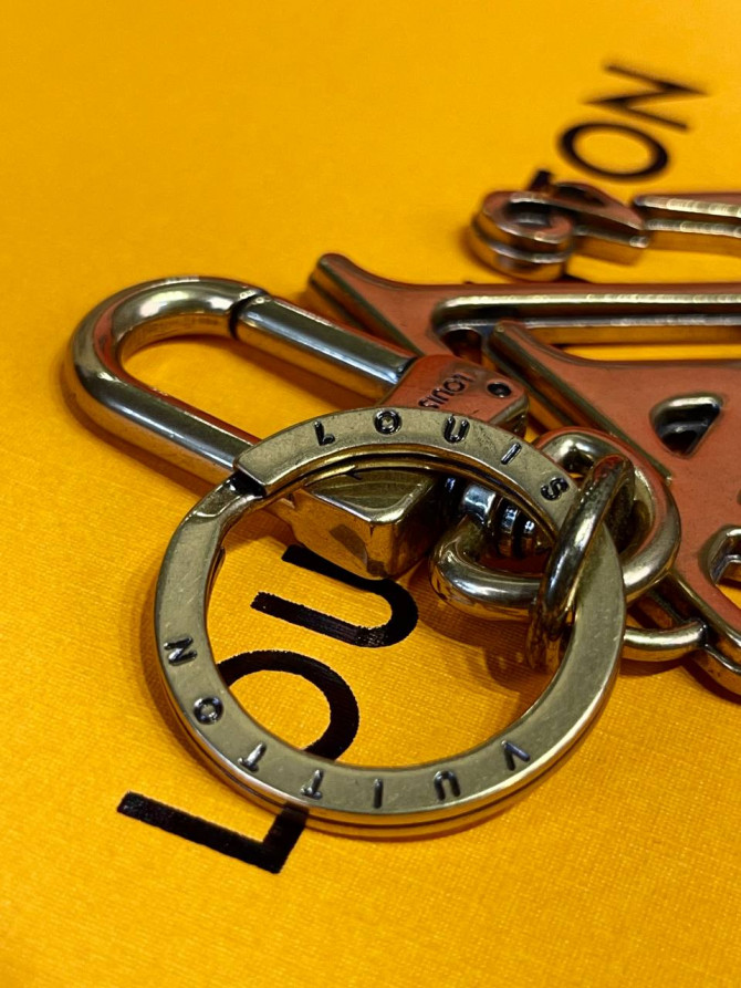 Брелок Louis Vuitton — изображение 9