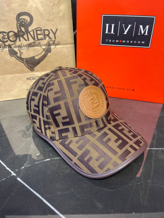 Кепка Fendi
