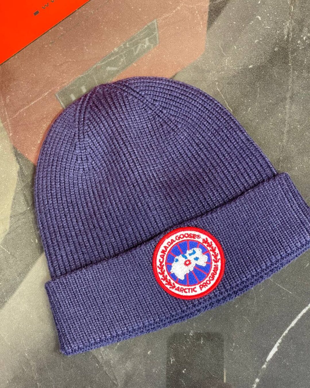 Шапка Canada Goose — изображение 9