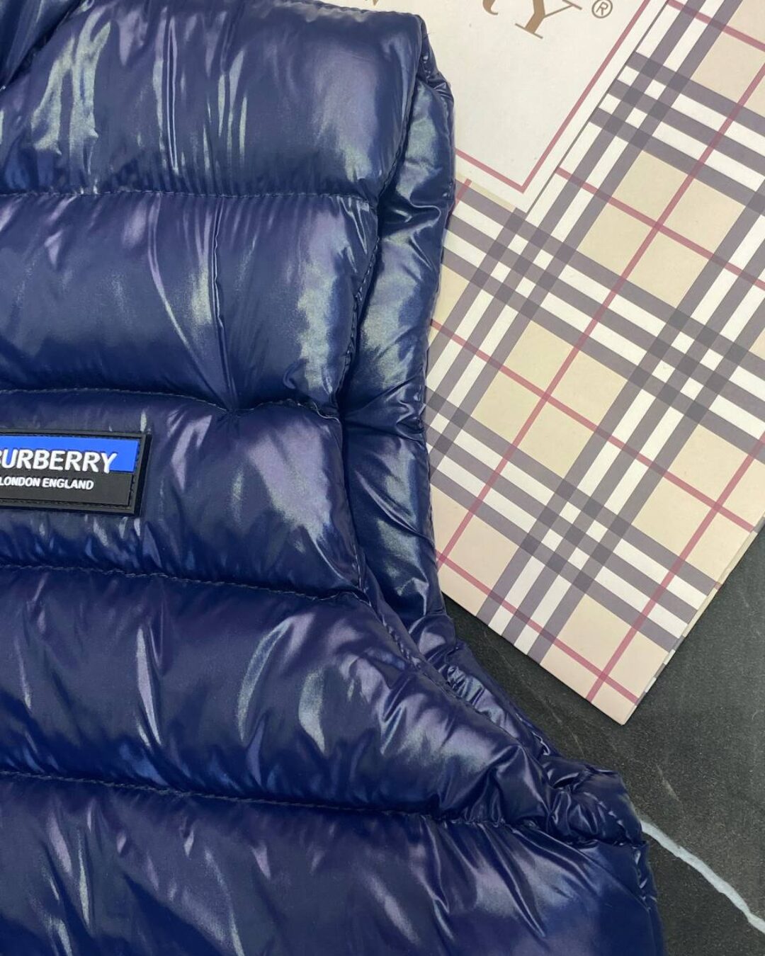 Жилет Burberry — изображение 5