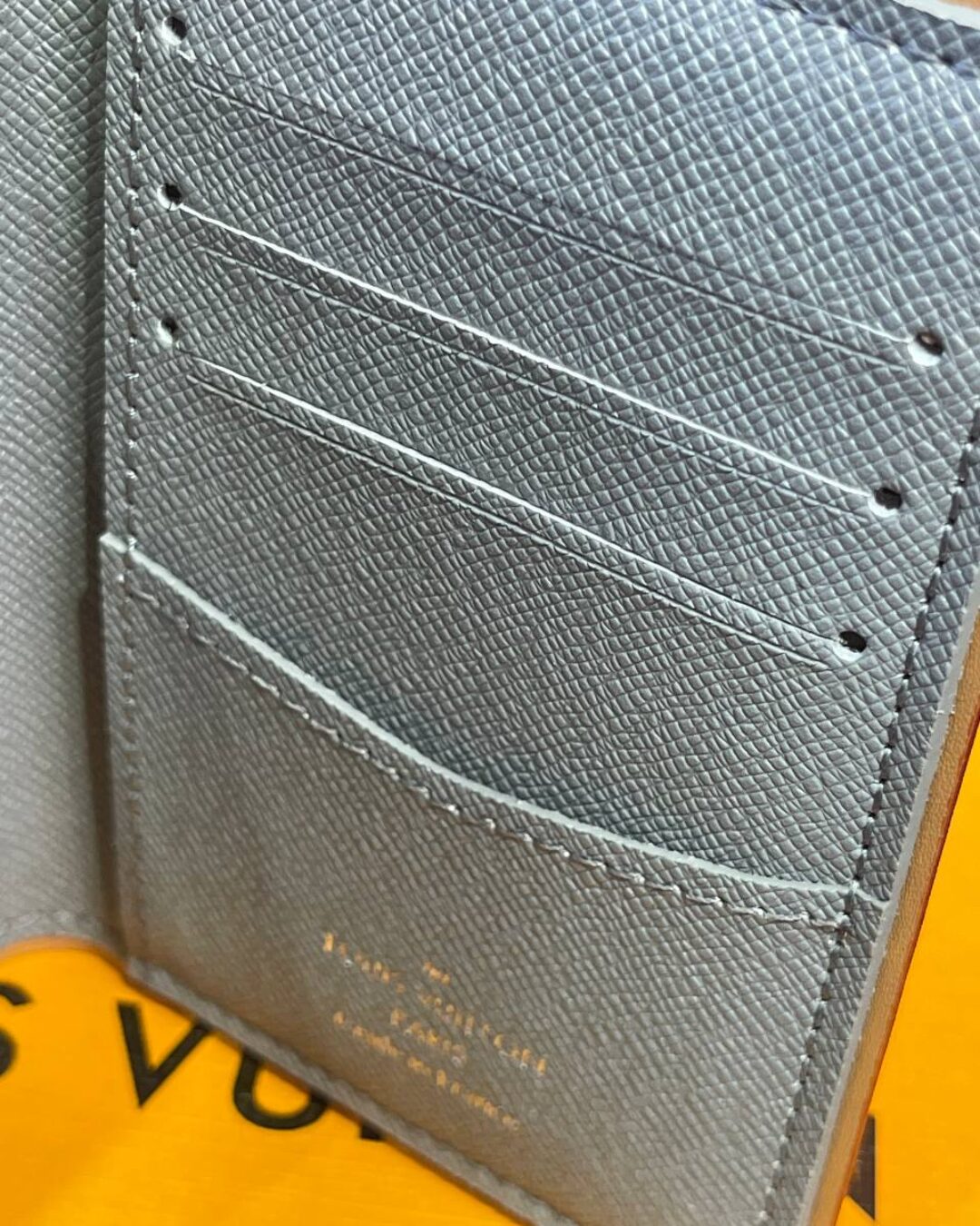 Картхолдер Louis Vuitton — изображение 5