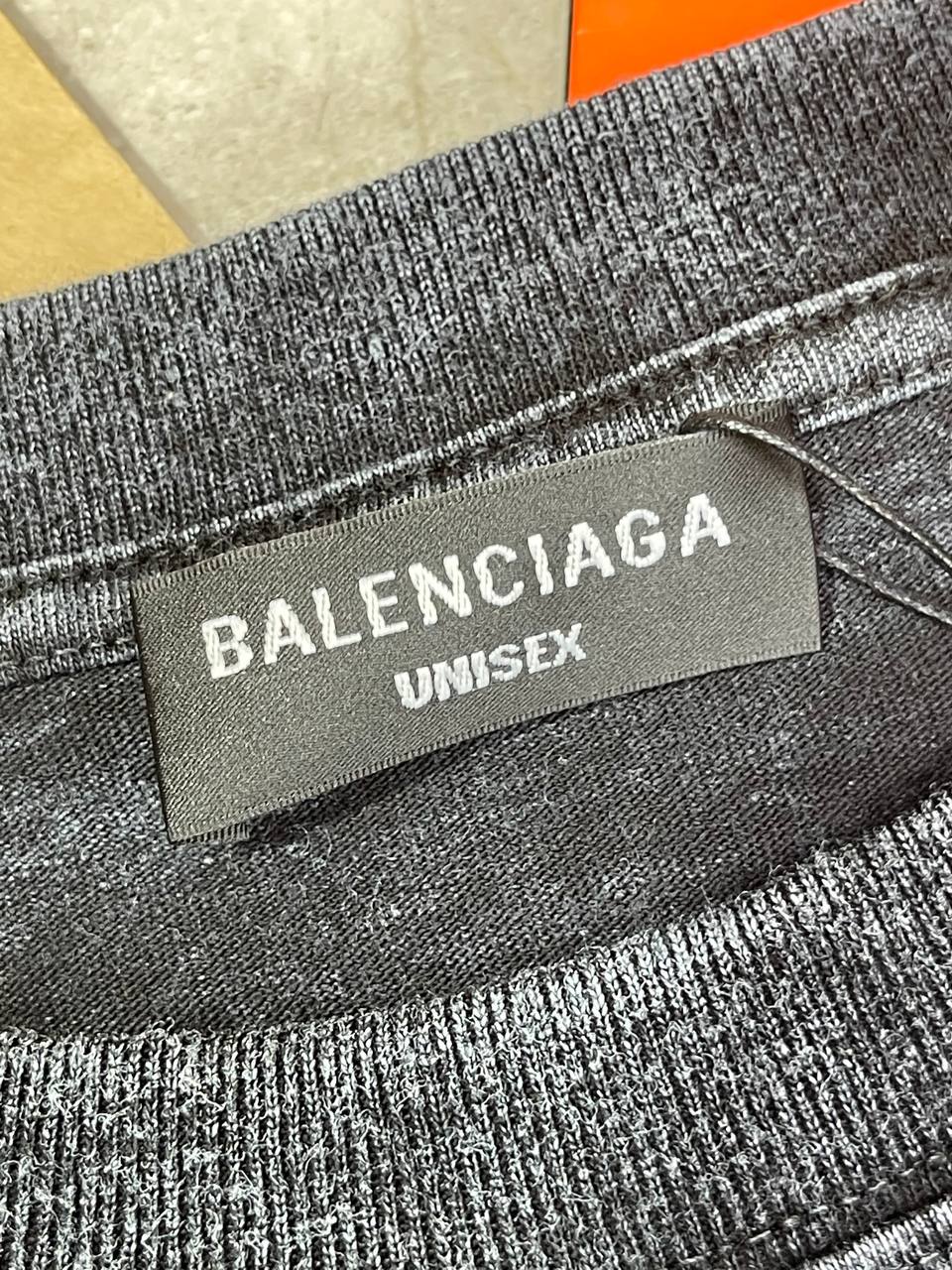 Футболка Balenciaga — фото 6