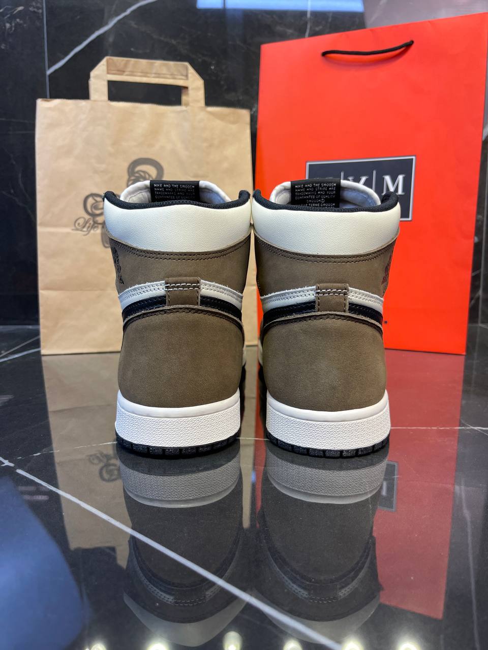 Кроссовки Jordan 1 Retro High Dark Mocha — фото 5