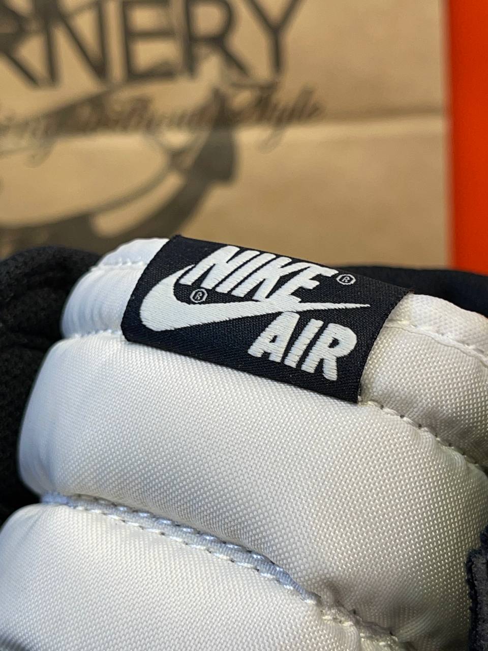 Кроссовки Jordan 1 Retro High Dark Mocha — фото 7
