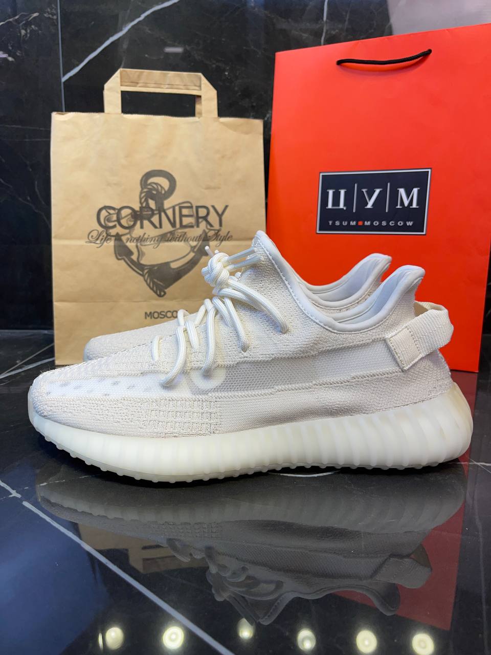 Yeezy 350 V2 Bone — фото 3
