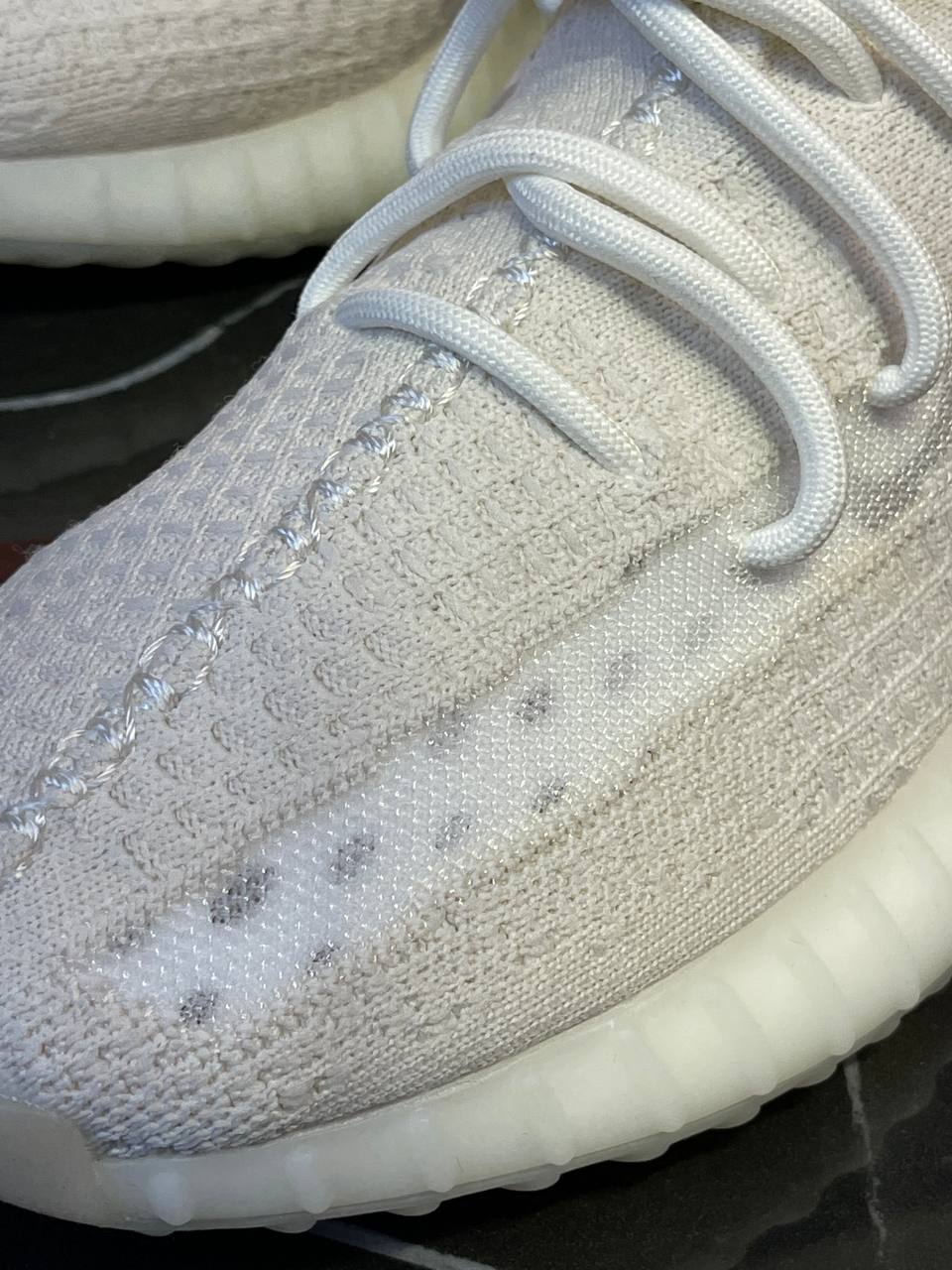 Yeezy 350 V2 Bone — фото 7