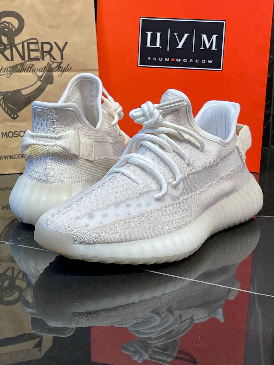 Yeezy 350 V2 Bone — фото 8