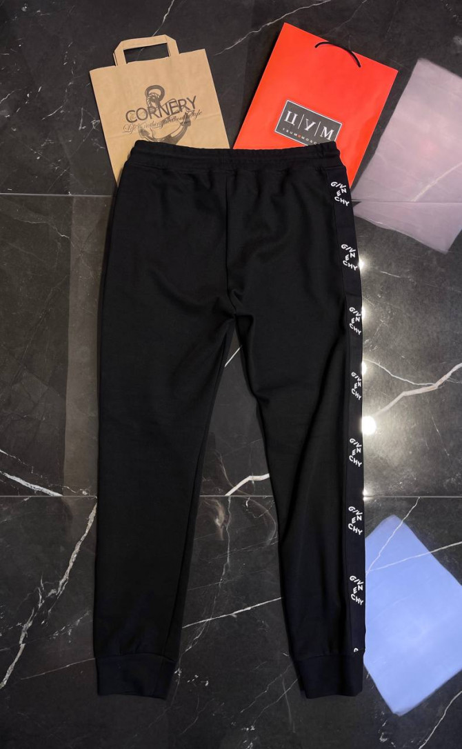 Спортивные штаны Givenchy — изображение 2