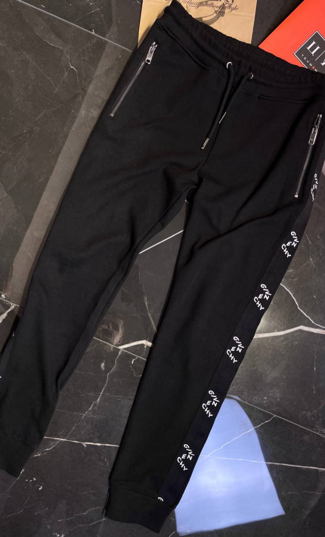 Спортивные штаны Givenchy — изображение 4