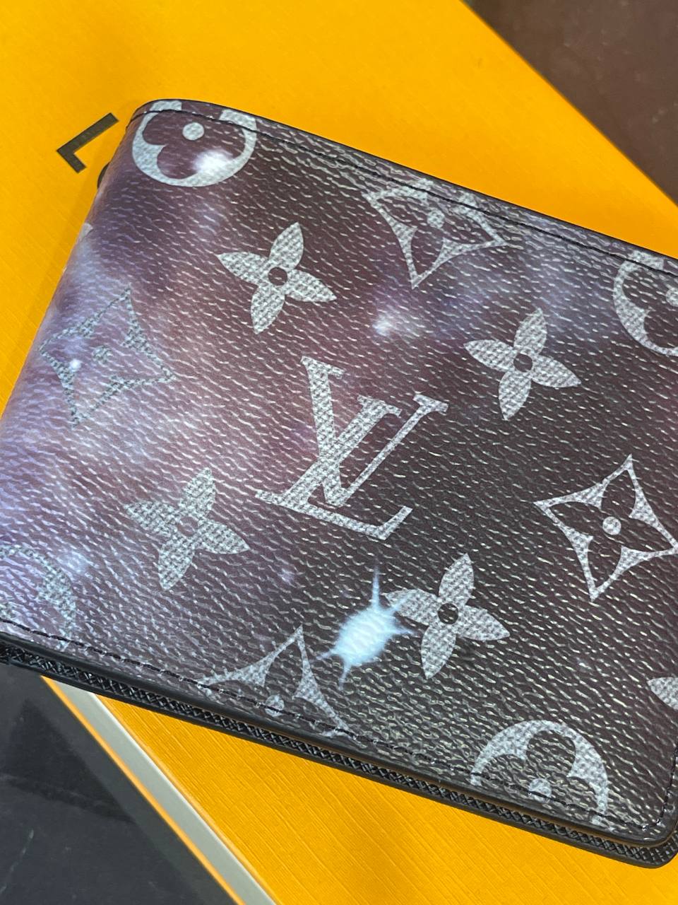 Кошелёк Louis Vuitton — фото 2