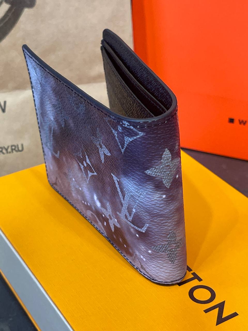 Кошелёк Louis Vuitton — фото 8