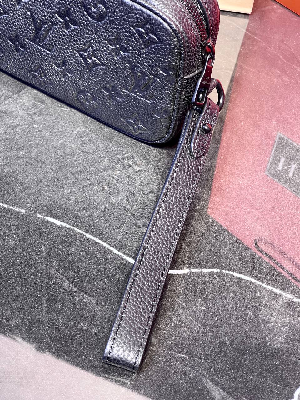 Сумка Louis Vuitton Alpha Wearable Wallet Bag — фото 8