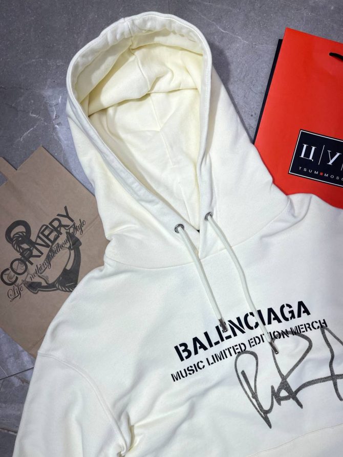 Худи Balenciaga — изображение 3